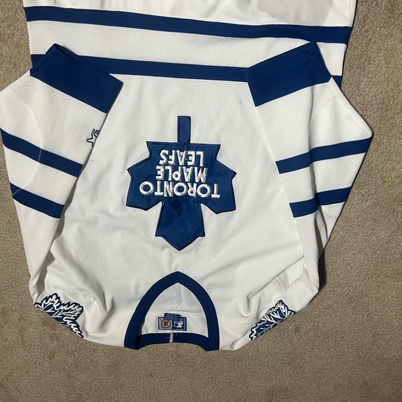 Vintage Starter Toronto Maple Leafs Hockey Jersey Doug Gilmour - Picture 5 of 7